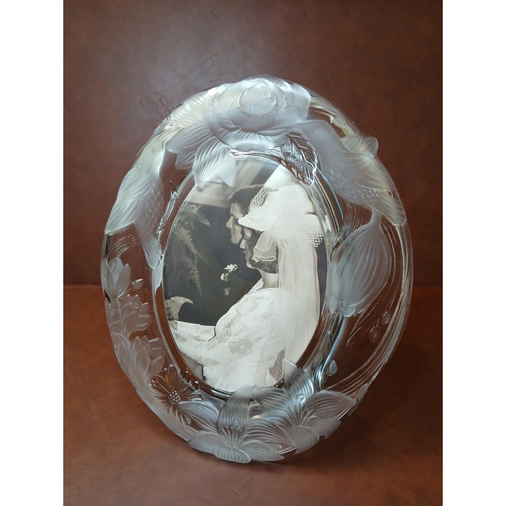 Crystal Clear Signature Clear Ivy Oval 5x7 Glass Picture 11X9 Frame #125B5‎